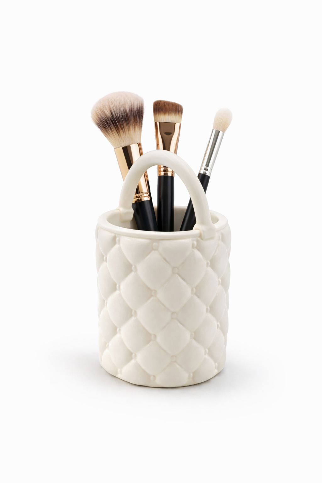 Tufted pen/brush holder
