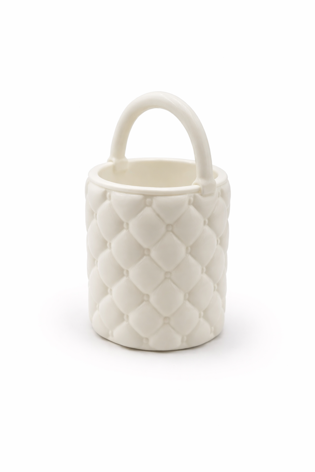 Tufted pen/brush holder